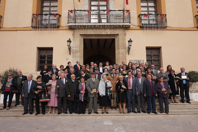 Una treintena de matrimonios paterneros celebran hoy sus Bodas de Oro