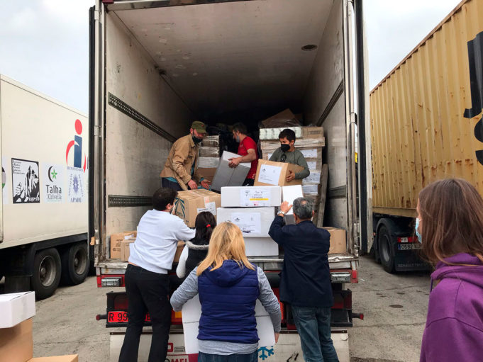 Mas de 4.000 kg de alimento y 941 kg de material humanitario diverso llegarán desde Paterna al Sahara gracias a la ONG Sàhara Lliure