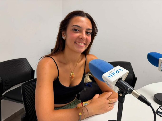 Elena Pla inicia su reinado con la ilusión de representar la esencia de las Fiestas Mayores de Paterna